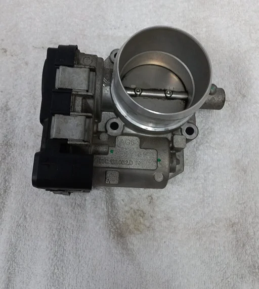 VW Scirocco Golf 6 1.4tsi Gasklephuis 03C133062D