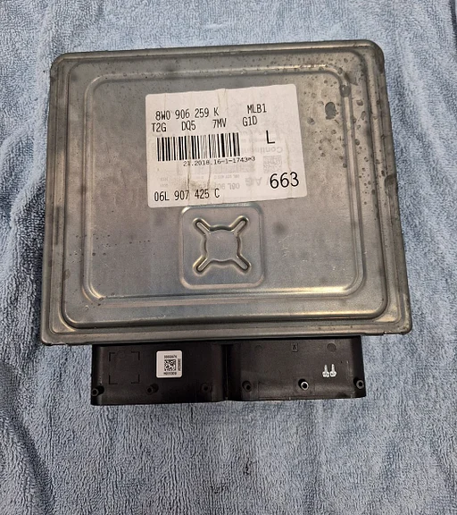 ECU Motormanagement Audi A5 F5A 8W0906259K DDWA 06L907425C