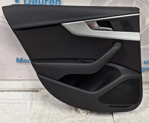 Deurbekleding links achter Audi A4 8W Avant 8W0868065 quattro