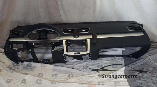 VW Passat CC Dashboard plus airbag 2015