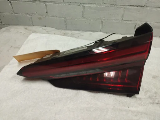 Achterlicht rechts binnen Audi A5 F5A 8W6945094G dynamisch knipperlicht