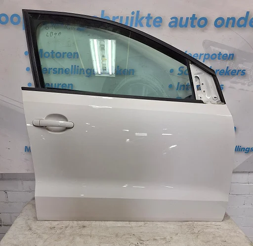 Deur Portier VW Polo 6R 6C rechts voor 5 deurs LB9A in goede staat.