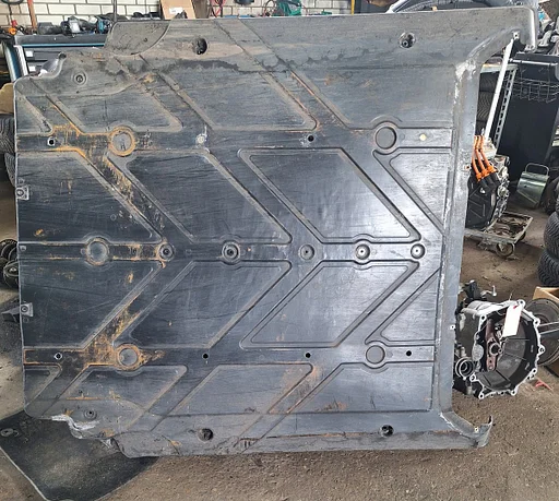 Bodemplaat vw e up 12e825228e middelste deel in goede staat