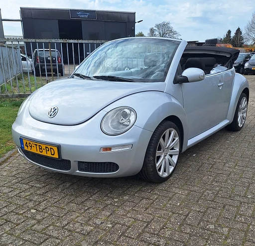 VW Beetle Cabrio 1.6 benzine diefstal schade zie foto's