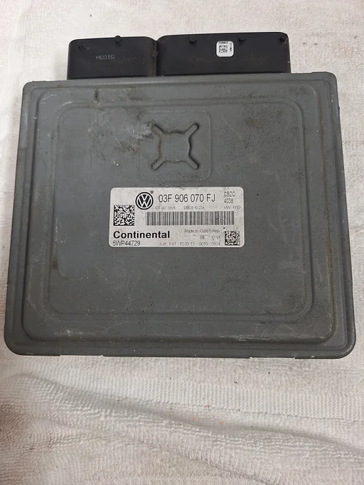 ECU Motormanagement VW Polo 6R 1.2tsi CBZC 03F906070FJ
