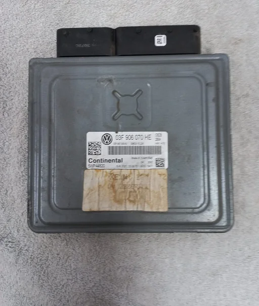 ECU Motormanagement VW Polo 6R 1.2tsi 105pk 03F906070HE CBZB