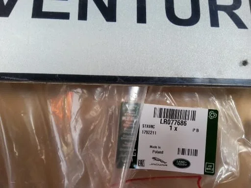 Afdichting-voorportier Links LR077686