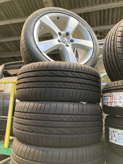 Volkswagen Touareg 5x130 9J zomerbanden velgen 275/40/20 Bridgestone