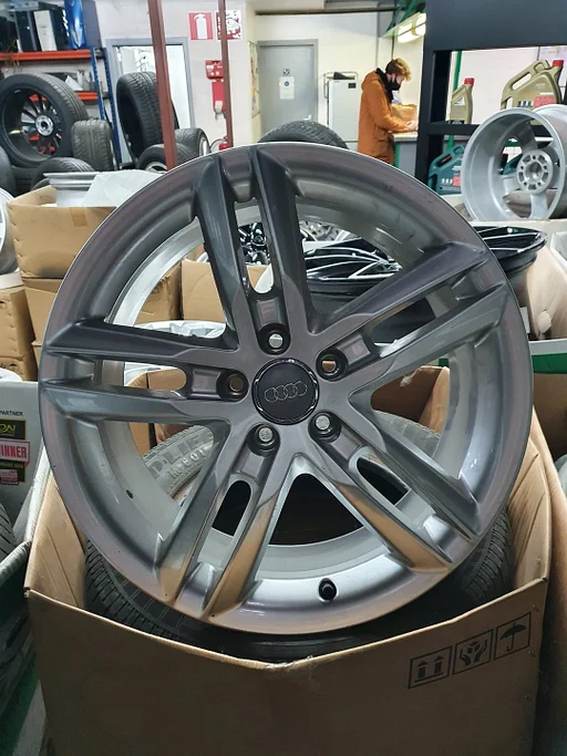 Audi A6 4G Lichtmetalen velgenset 18 INCH 18" ET38 8J 5X112 4G0601025BL
