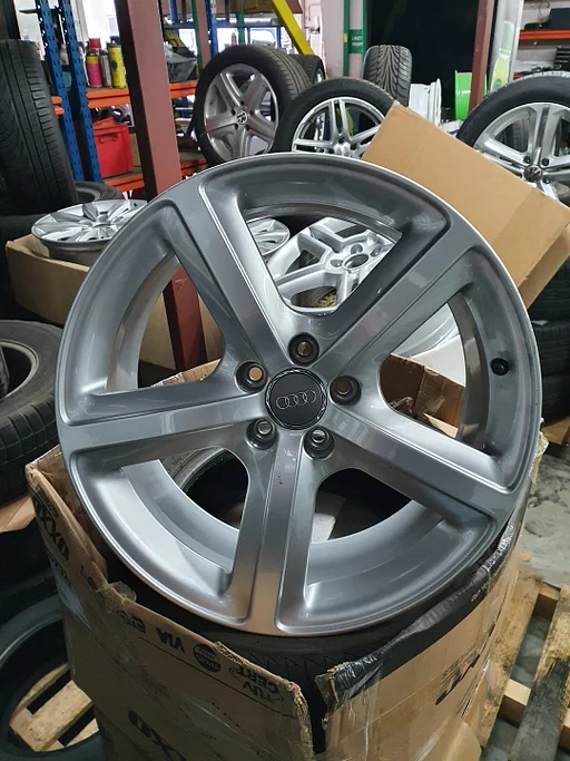 Audi Q5 8R Lichtmetalen velgenset 19 INCH 19" ET39 8J 5X112 8R0601825BD
