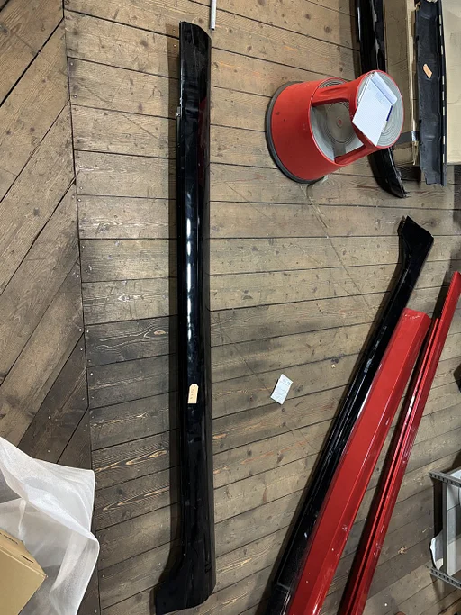 39790397 / 39840954 linker dorpelkap S/V60 2019> kleur 717