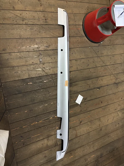 linker dorpelkap silver voor S/V60 <2018 voor auto's welke zijn voorzien van een exterieur styling kit