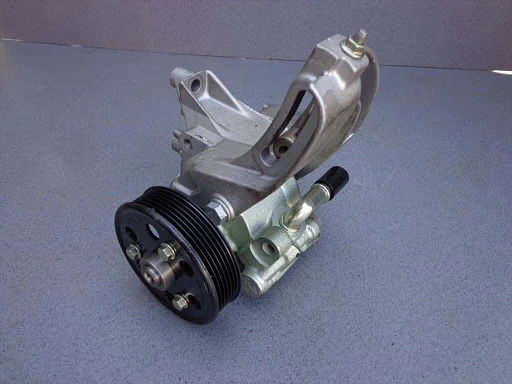 Stuurbekrachtiging pomp Volvo S40 / V40 diesel D4192T2 (zonder airco) 1999-2000 P/N 30803372