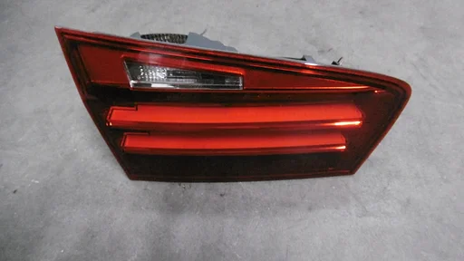 Achterlicht in klep BMW 5-serie combi F11 LCI links 63 21 7 370 347