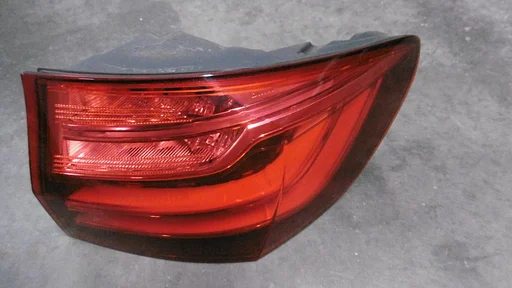 Achterlicht BMW 5-serie combi F11  LCI rechts  63 21 7 370 346