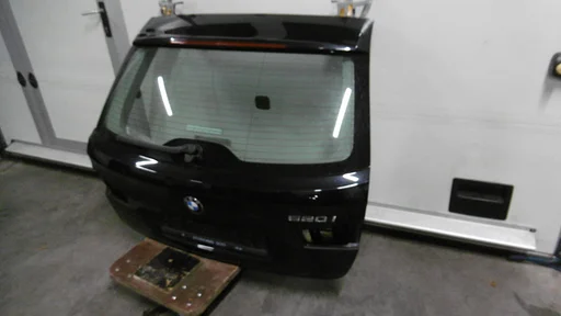 Achterklep  met  apart te openen ruit BMW 5-serie F11   2009-2017 saffierzwart