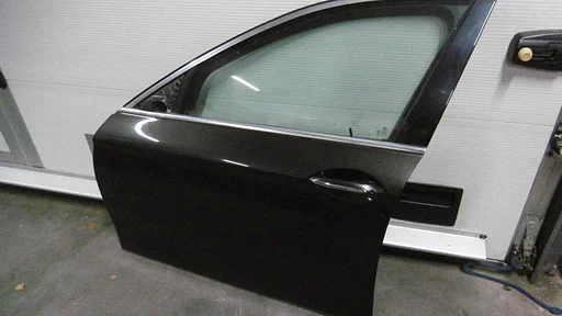 Portier linksvoor BMW 5-serie F10 en F11 Jatobabruinmetallic  41 00 9 628 753