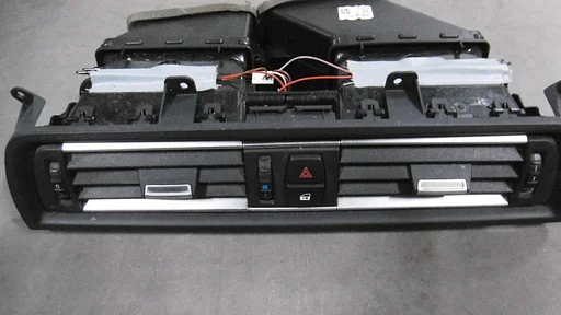 Tralie verse lucht  BMW 5-serie. F10-F11  64 22 9 209 136