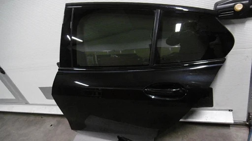 Portier BMW 1-serie F40 2020  zwartmetallic linksachter
