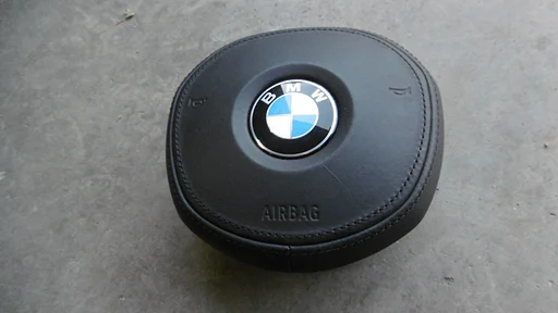 Stuurairbag   leder M-pakket BMW 1-serie F40   en ook 2-serie   32 30 5 A24 B15