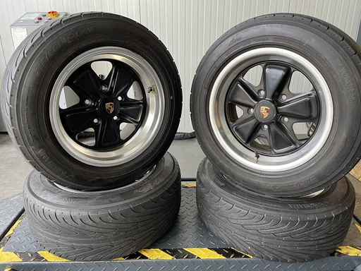 Porsche 911 Fuchs Velgen Origineel 15 inch 7J 8J 15x7 en 15x8 5x130