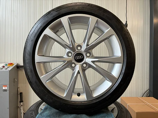 17 inch Audi A3 8Y Velgen NIEUW & Origineel 5x112 S-line zomerbanden demoset