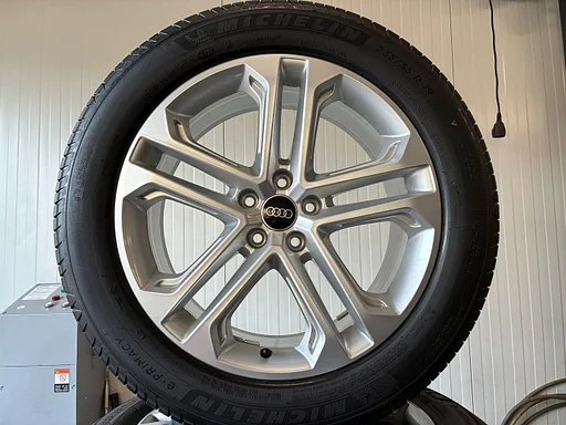 19 inch Audi Q5 Origineel Velgen Michelin 5x112 Zomerbanden Demoset
