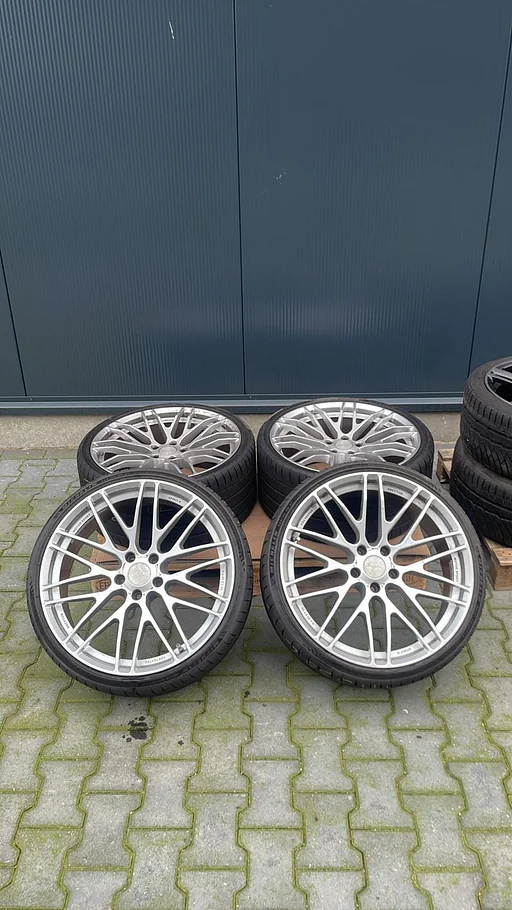 Breyton Motorsport Spirit R 21 inch met 295 25 21 inch Michelin 4S & Michelin 4s banden 245/30/21 inch Michelin 4S