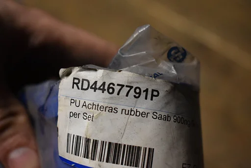 PU Achteras rubber Saab 900ng/9-3v1 per Set