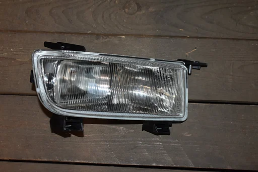 MISTLAMP RECHTS VOOR '02-'05, SAAB 9-5.
