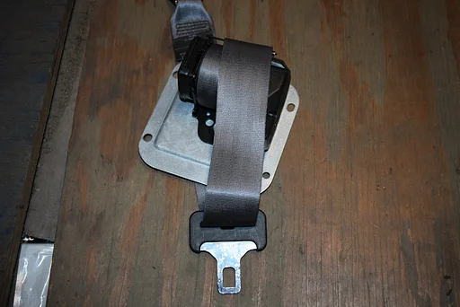 Saab 9-5 gordel achter midden