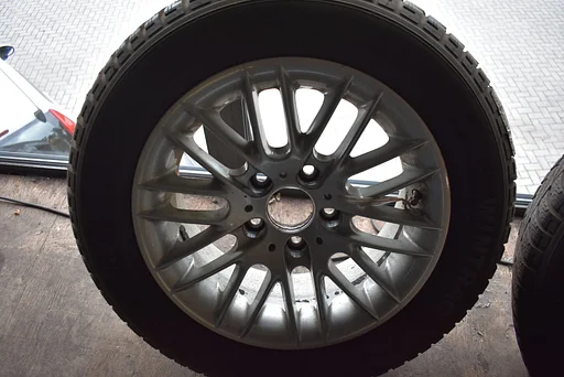 Set 16-inch lichtmetalen velgen+Vredestein winterbanden BMW 5 serie
