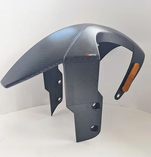 Akrapovic carbon voorspatbord KTM Super Duke 990 / 990R 2007-2013