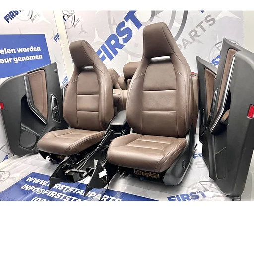 W176 W117 W156 AMG STOELEN ZETELS BRUIN AMG COMPLEET INTERIEUR LEER BEKLEDING Mercedes A CLA GLA KLASSE origineel Mercedes Voorstoelen + achterbank SET