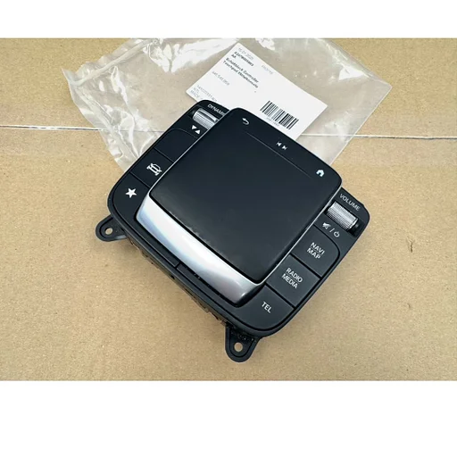 A2479003803 Touchpad W177 W118 W247 H247 X247 W167 X167 Midden console A B CLA GLA GLB GLE GLS KLASSE 2020-2025 Mercedes bedieningspaneel A 247 900 38 03