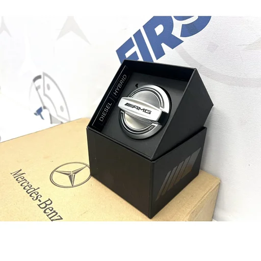 Mercedes AMG TANKDOP (draai dop) A35 A45 CLA45 GLA45 C63 E63 GT63 G63 GLB35 GLC63 GLE63 GLS63 CLS63 S63 GTC GTR A B C CLA CLS E G GLA GLC GLE GLS GT S V KLASSE W177 W205 W118 W213 W238 H247 W253 W167 W463 X290 origineel Mercedes AMG