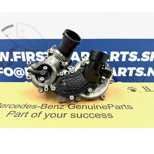 Thermostaat / Thermostaathuis A1772005500 177980 4.0 V8 Mercedes V8 M176 AMG 201 C63 GLC63 E63 GT63 GTS GTR S63 G63 GLE63 AMG THERMOSTAT W167 W177 R192 W205 W217 W222 R232 W253 R290 W463 A45 CLA45 C63 S63 GLC63 GLE63 G63 V8 TEMPERATUUR 177 200 55 00