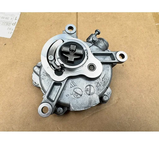 Vacuumpomp A1772300065 4.0 V8 Mercedes V8 M176 AMG 201 C63 GLC63 E63 GT63 GTS GTR S63 G63 GLE63 AMG Vacuum pomp W167 W177 R192 W205 W217 W222 R232 W253 R290 W463 A45 CLA45 C63 S63 GLC63 GLE63 G63 V8 A 177 230 00 65 PUMP A1772300065