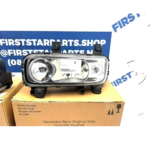 W973 MERCEDES ATEGO 973 KOPLAMP LINKS A9738202661 2015 origineel Mercedes HEADLIGHT SCHEINWERFER ATEGO Klasse halogeen koplamp linker lamp A 973 820 26 61