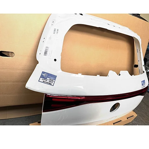 W243 EQB KLASSE ACHTERKLEP A2437400000 X243 KOFFERKLEP EQB 250 300 350 2021-2026 AMG KOFFERBAK origineel Mercedes EQ B ZWART/WIT/GRIJS/BLAUW KOFFERKLEP A 243 740 00 00