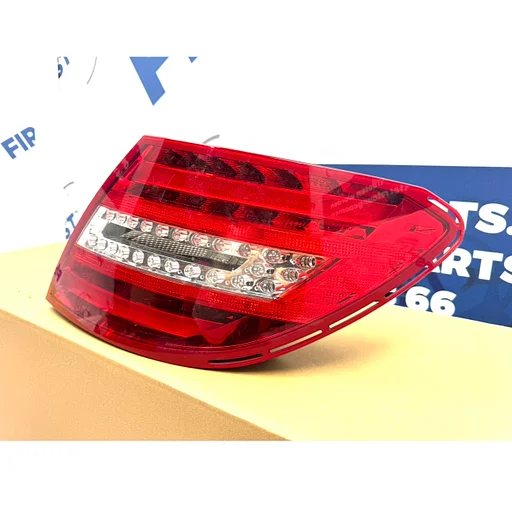 W204 C63 AMG ACHTERLICHT RECHTS A2048202764 FACELIFT LED ORIGINEEL Mercedes 2007-2014 C63 AMG RECHTER LAMP ACHTER A 204 820 27 64 RÜCKLICHT MOPF