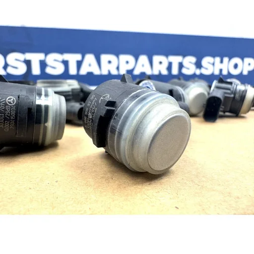 Mercedes PDC Sensor W176 W177 W246 W247 W205 W206 W117 W118 W213 W214 W156 H247 W253 W254 W232 W236 W190 W290 W463 W447 W166 W166 W906 W907 A B C E CLA GLA G GLC GT GLE S V KLASSE PARKEER SENSOR origineel Meecedes / AMG 45 63 A0009059300