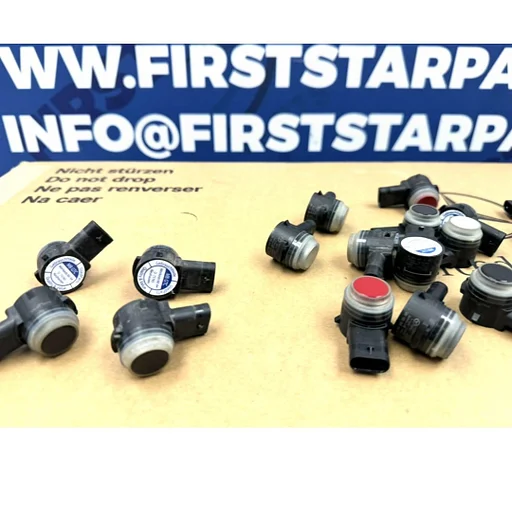 Mercedes PDC Sensor W176 W177 W246 W247 W205 W206 W117 W118 W213 W214 W156 H247 W253 W254 W232 W236 W190 W290 W463 W447 W166 W166 W906 W907 A B C E CLA GLA G GLC GT GLE S V KLASSE PARKEER SENSOR origineel Meecedes / AMG 45 63 A0009059300
