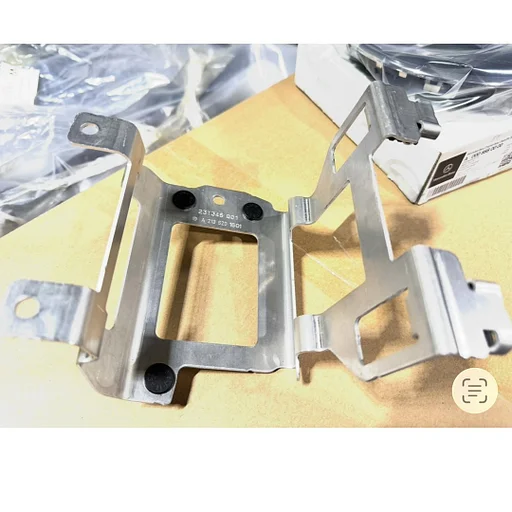 W213 W253 RADAR HOUDER A2136201601  (FRONT) RADAR SENSOR DRAGER Mercedes E GLC Klasse 2016-2021 E43 E63 E63s GLC43 GLC63 RADARHOUDER A 213 620 16 01