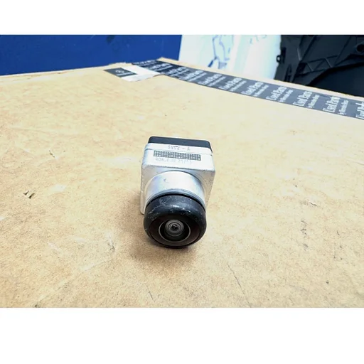 A0009055912 360 CAMERA VOORZIJDE W177 W247 W118 W205 W206 H247 X247 W213 W214 W253 W254 W166 W167 X167 W463 W464 W222 W223 W290 W447 W907 2016-2025 origineel Mercedes FRONT CAM A 000 905 59 12 / SPIEGEL CAMERA