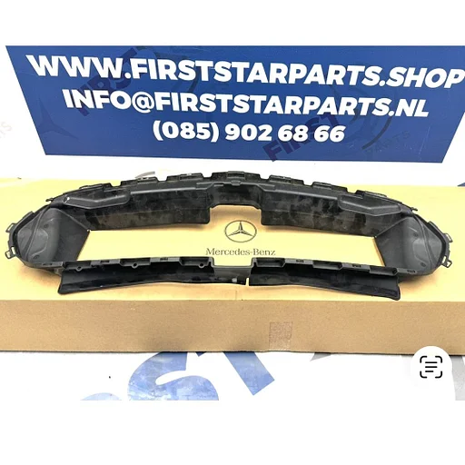 W206 BUMPER GRIL HOUDER VOORZIJDE A2065056600 VOORBUMPER HOUDER Mercedes C Klasse bumper lucht geleider 2021-2026 bumpergeleider midden plastic VORNE A 206 505 66 00 (achter gril)