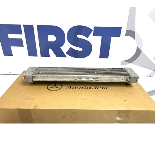 A0995005103 OLIE KOELER W176 A W117 CLA W156 GLA 45 AMG OLIEKOELER A45 CLA45 GLA45 Radiateur ORIGINEEL Mercedes 2013-2019 A45 CLA45 GLA45