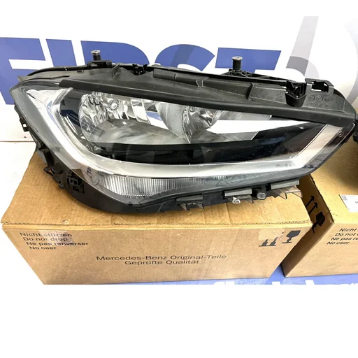 A11890632000 W118 C118 X118 HALOGEEN KOPLAMP RECHTS (GEEN LED) origineel Mercedes CLA KLASSE 2018-2022 RECHTER LAMP