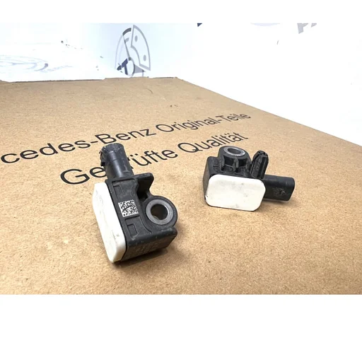 A1668210151 AIRBAG CRASH SENSOREN SET Mercedes W176 A W246 B W117 CLA W156 GLA Klasse BUMPERBALK SENSOR L/R 2012-2019 ACCELERATIESENSOR AIRBAG