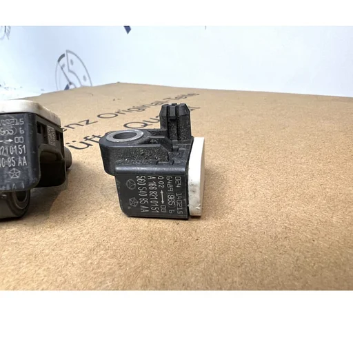 A1668210151 AIRBAG CRASH SENSOREN SET Mercedes W176 A W246 B W117 CLA W156 GLA Klasse BUMPERBALK SENSOR L/R 2012-2019 ACCELERATIESENSOR AIRBAG